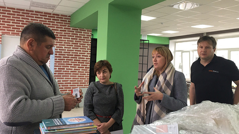 В рамках нацпроекта «Культура» в Полетаевской библиотеке установили новейшее оборудование