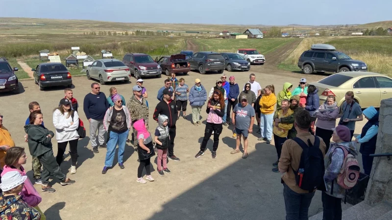 На Аркаиме прошла самая длинная в области автомобильная экскурсия