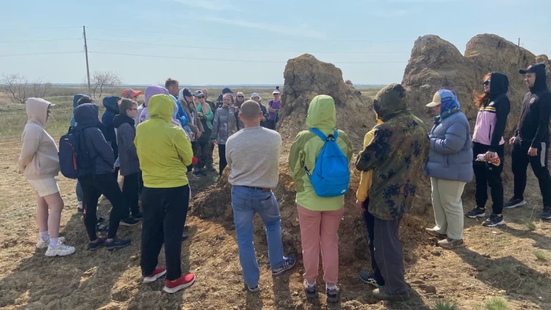 На Аркаиме прошла самая длинная в области автомобильная экскурсия
